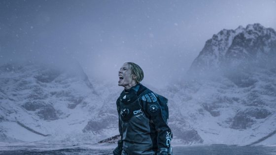 فيلم Breaking Surface 2020 مترجم