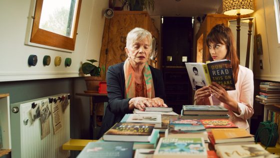 فيلم Dont Read This On A Plane 2020 مترجم